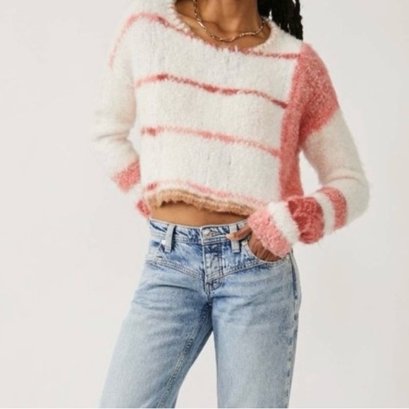 SOLD: NWT Free People Emerson Cropped Pullover knit Sweater in Champagne Dream - Picture 9 of 10